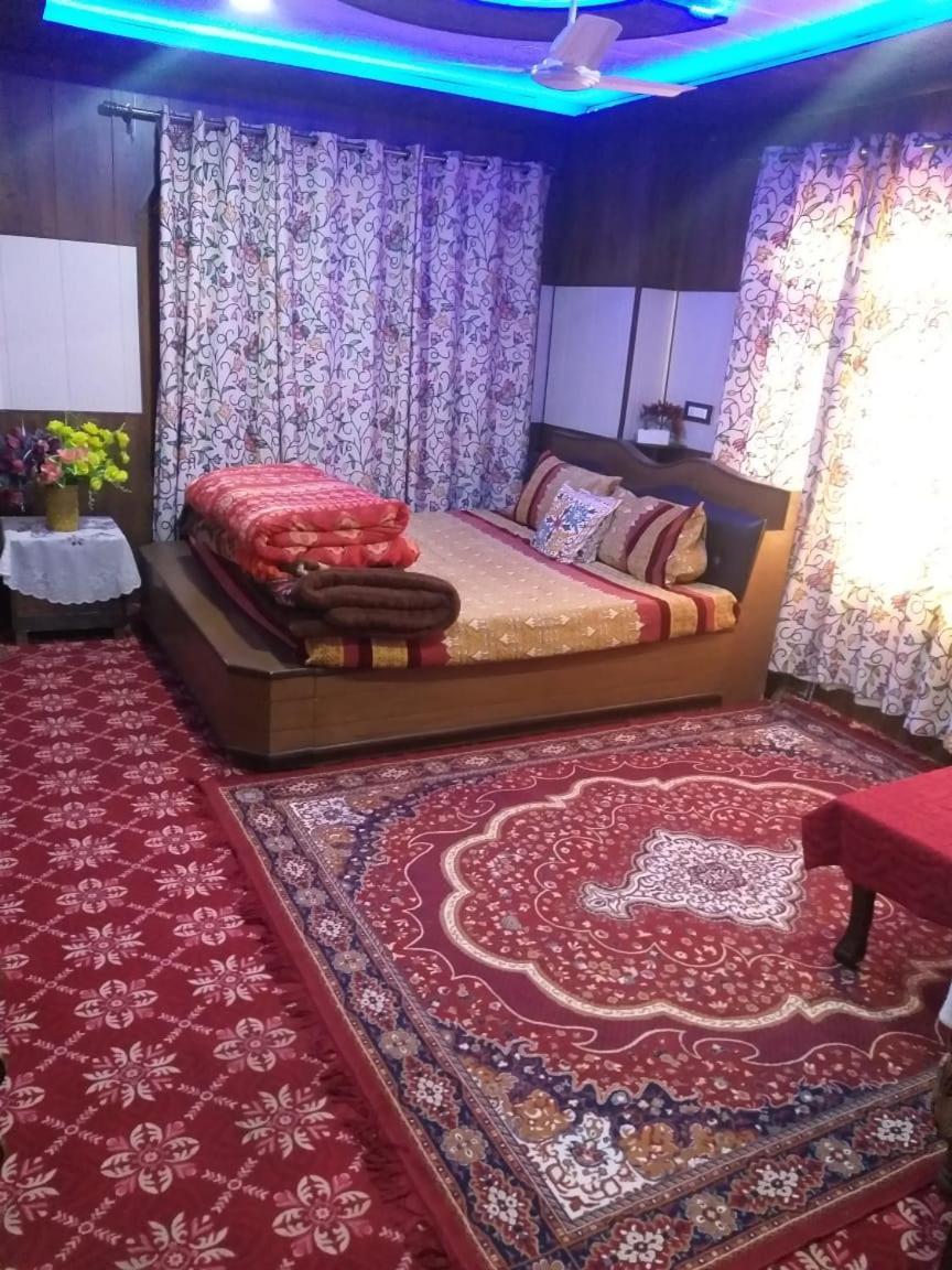 Wani Guest House グルマルグ エクステリア 写真